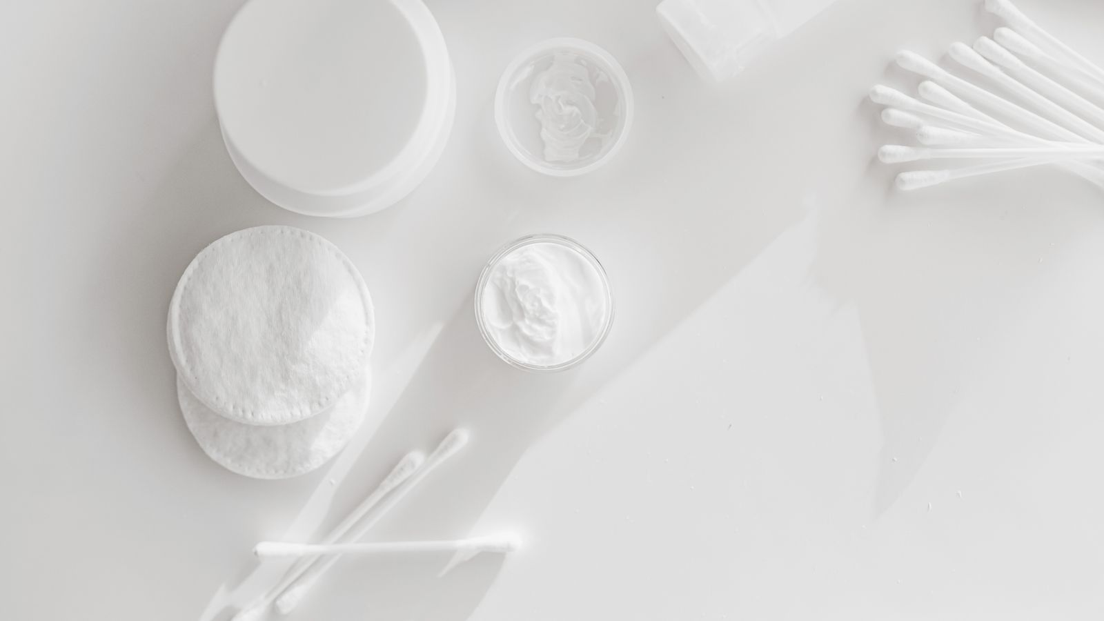 Thời gian lành và đậm màu sau phun môi