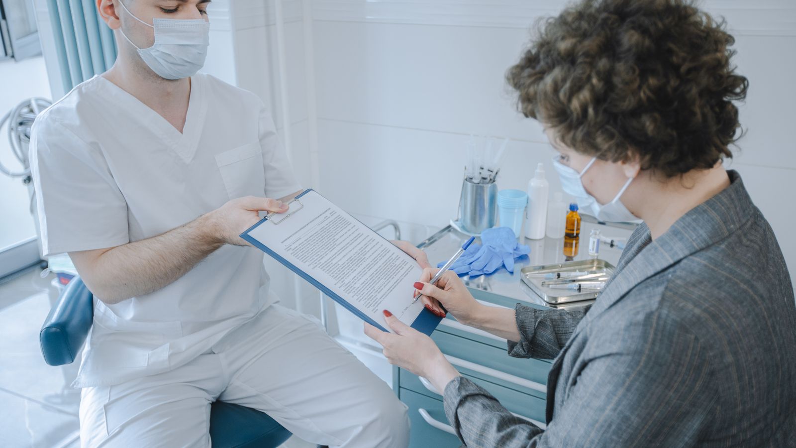 Hồ sơ và thông tin nhà cung cấp vật tư phun xăm Hồ sơ và thông tin nhà cung cấp vật tư phun xăm